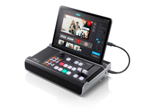 Aten UC9040 StreamLIVE™ PRO All-in-one Multi-channel AV Mixer. Preset up to 8 scenes