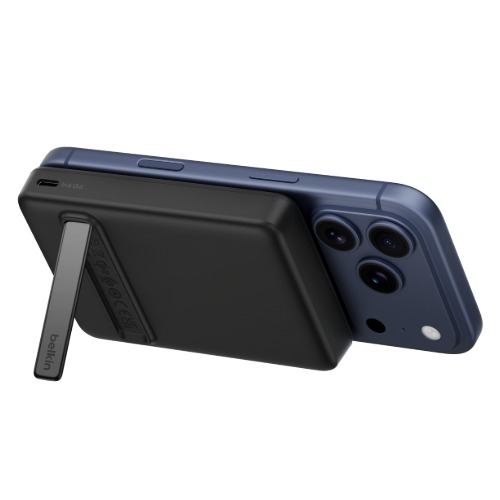 Belkin BoostCharge Slim Magnetic Power Bank(10K) with Stand - Black(BPD016fqBK)